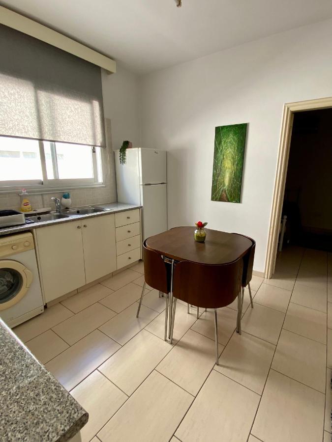 Cosy One Bedroom Apartment In Pafos ภายนอก รูปภาพ